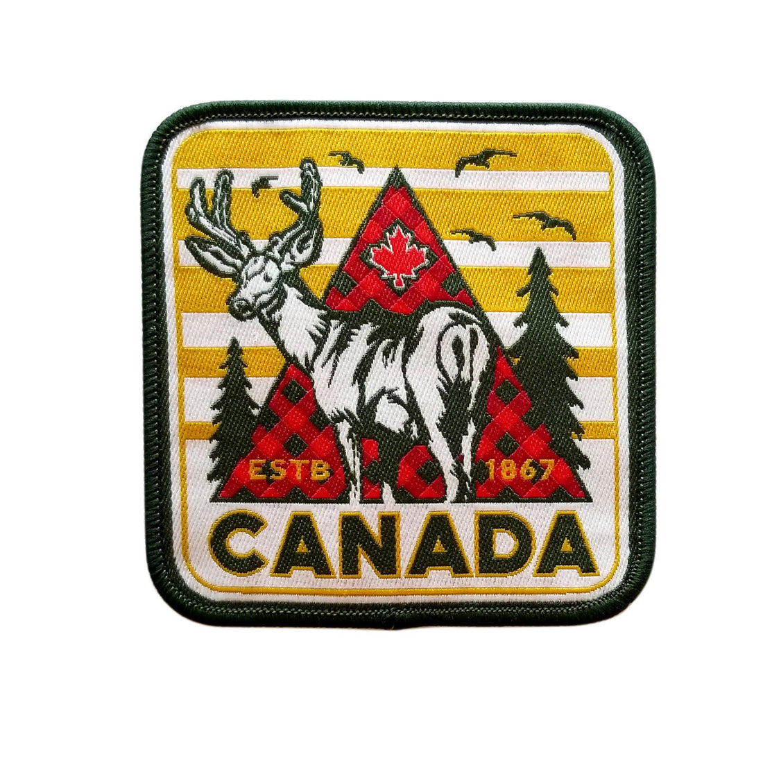 Écusson thermocollant cerf du Canada devant les montagnes
