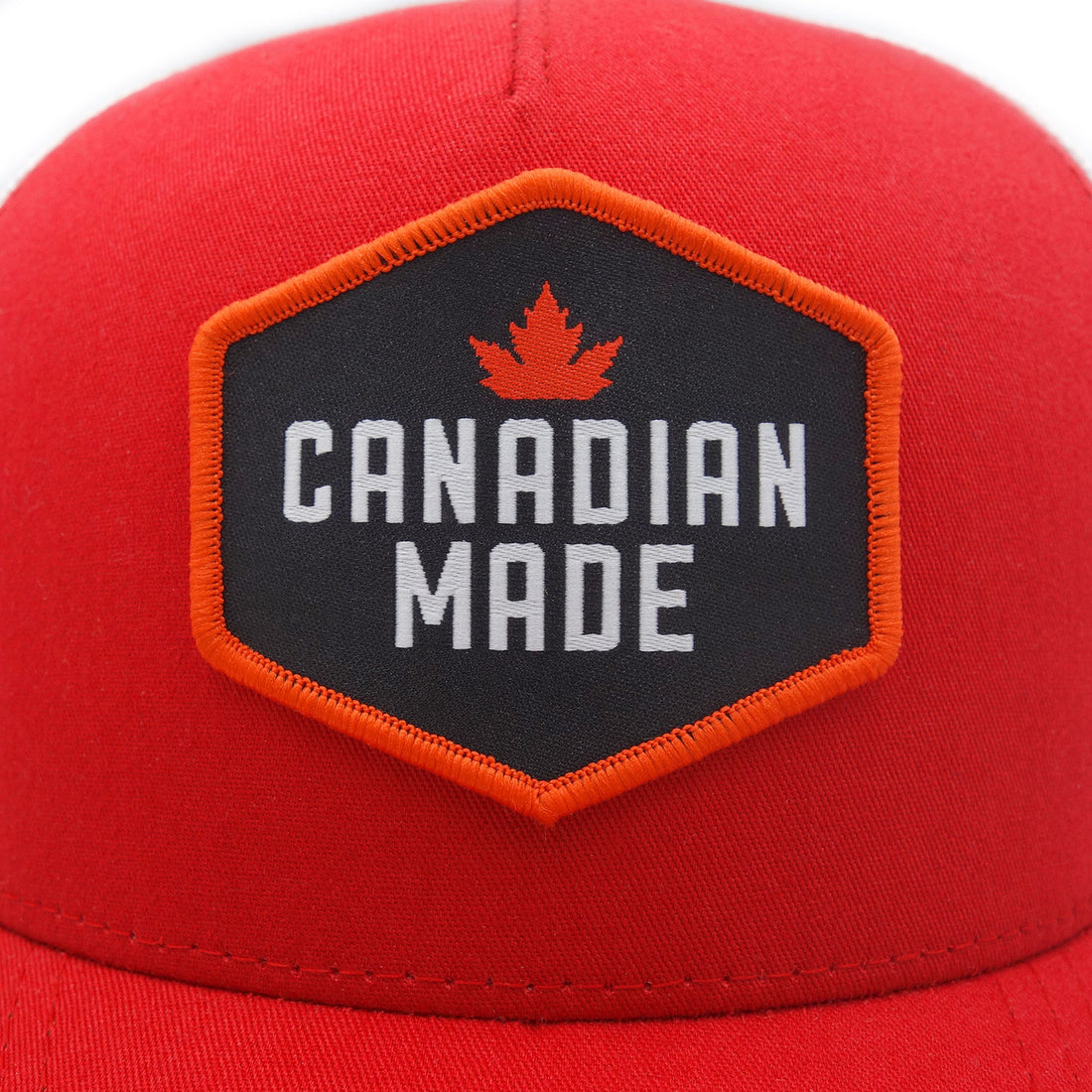 Casquette de camionneur Snapback rouge et blanche fabriquée au Canada