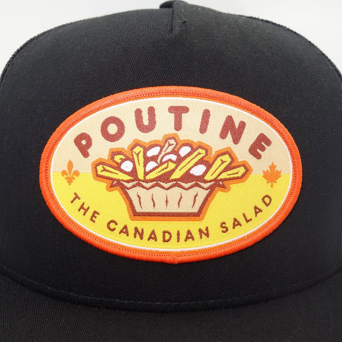 Casquette de camionneur rétro noire à cinq panneaux Poutine
